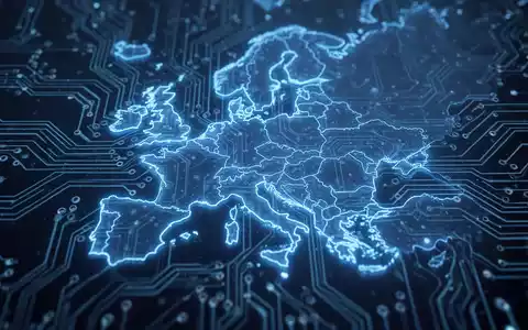 Eine stilisierte, blau leuchtende digitale Platine mit einer dezenten Umrisskarte der Europäischen Union, die digitale Gesetze und grenzüberschreitende Online-Dienste symbolisiert. - Foto: über boerse-global.de