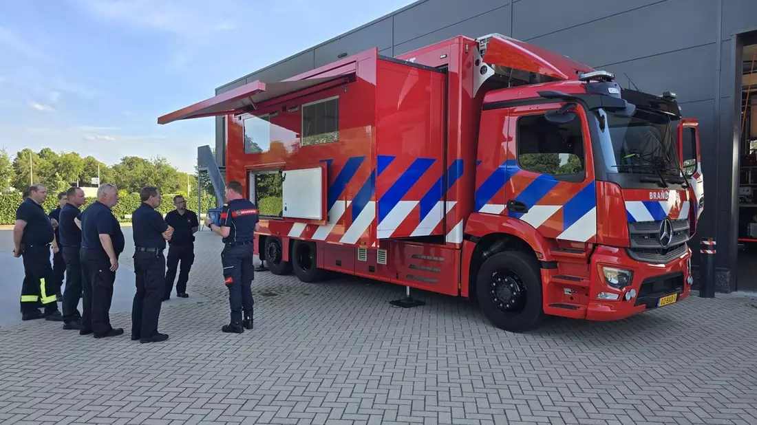 FFW Schwalmtal: Einsatzleitwagen-Gruppe der Feuerwehr Schwalmtal besucht Multi Commando Unit der Brandweer Horst aan de Maas - Bild: presseportal.de