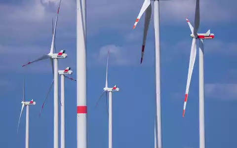 Erneuerbare Energien haben im ersten Halbjahr 58 Prozent des Stromverbrauchs gedeckt - ein Rekord. (Symbolbild) - Foto: Jens Büttner/dpa