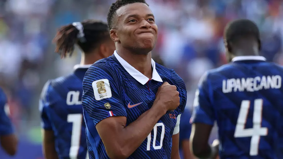 Hat in seiner Karriere nun schon 18 WM-Tore erzielt: Kylian Mbappé. - Bild: Pamela Smith/AP/dpa
