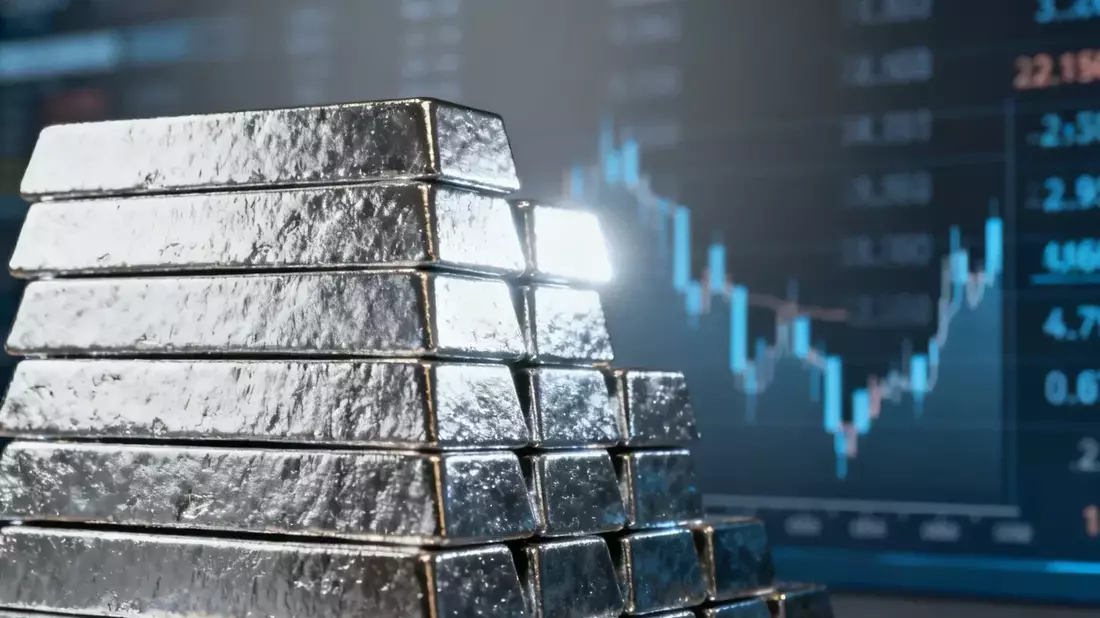 Silver Torn Between Iran Deal, Fed Hawkishness & Industrial Shifts