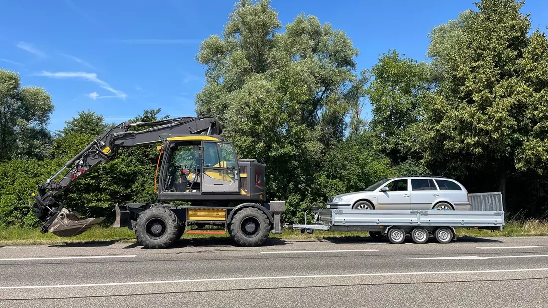 POL-WES: Wesel - Verkehrsdienst stoppt ungewöhnliches Gespann - Bild: presseportal.de