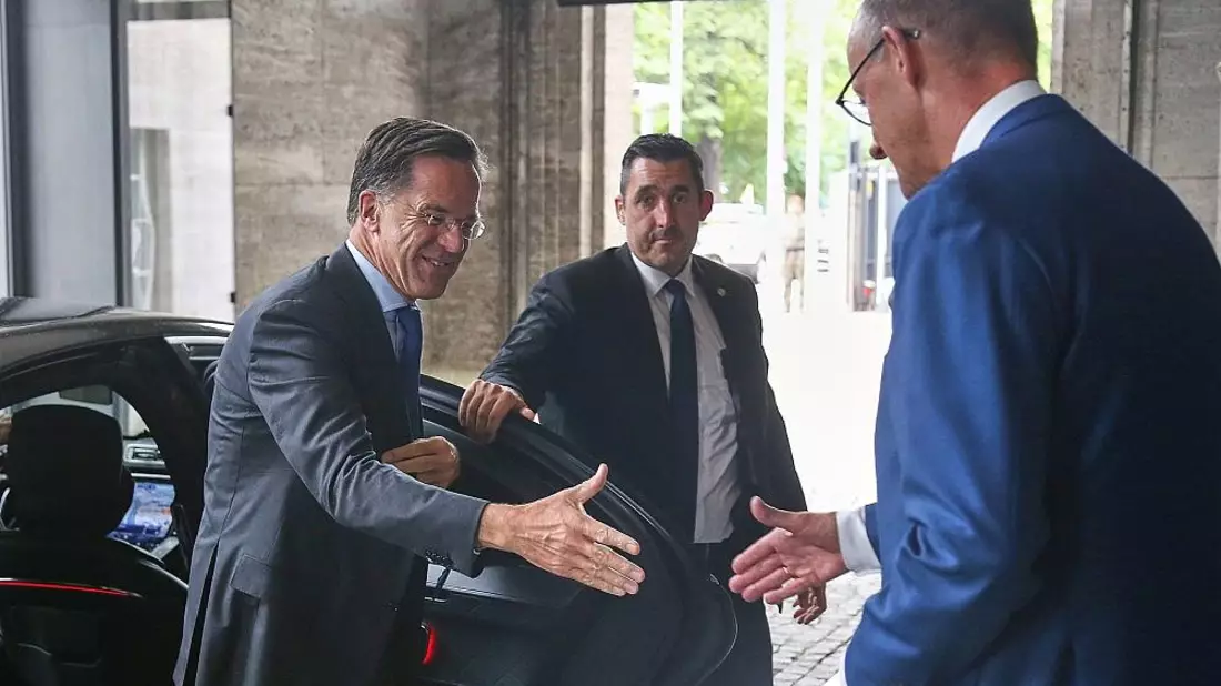 Nato-Generalsekretär zu Gast im Bundeskabinett