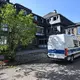 Bei einem Brand in einem Wohnkomplex in Monschau sind drei Menschen ums Leben gekommen.  - Bild: Henning Kaiser/dpa