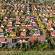 Ohne Erbe können sich viele Menschen kaum noch eine Immobilie leisten - Bild: Jan Woitas/dpa