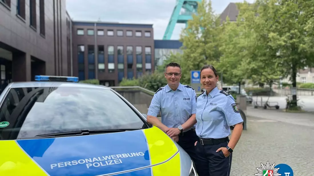 POL-BO: 13. Wittener Markt der Ausbildung - Die Personalwerbung der Polizei ist mit dabei - Bild: presseportal.de