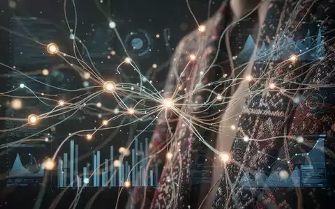 Abstrakte Darstellung von Datenfluss und Netzwerken mit leuchtenden Knoten und Linien, die komplexe Audits und Überwachung symbolisieren. - Foto: über boerse-global.de