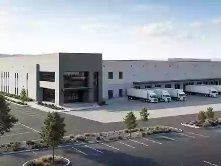 Architektur-Render veranschaulicht Costco Wholesale Corp. US22160K1051 mit modernem Vertriebslager, Laderampen und Lastwagen davor - Foto: THN