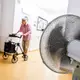 Die sogenannte hitzebedingte Mortalität betrifft vor allem ältere Menschen (Archivbild).  - Bild: Christoph Reichwein/dpa