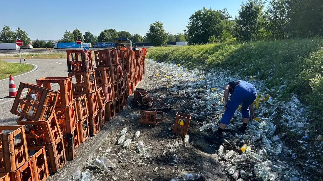 POL-PDNW: Getränkelaster verliert Ladung - Autobahnauffahrt Wattenheim gesperrt - Bild: presseportal.de