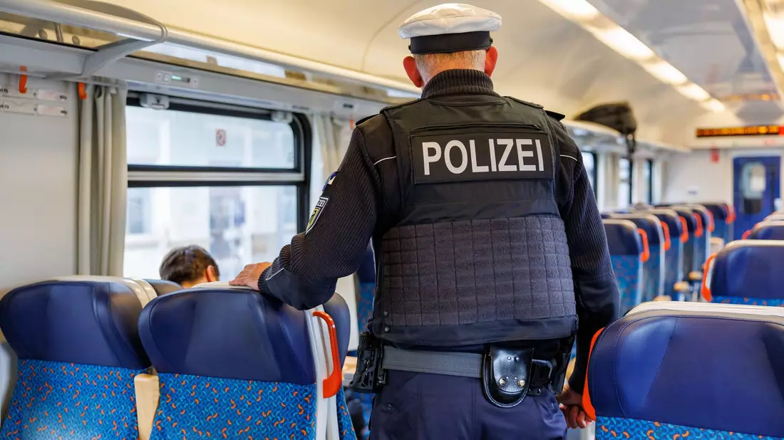Das Verwaltungsgericht München hat Urteile zu Grenzkontrollen an deutschen Grenzen gefällt. (Symbolbild) - Bild: Daniel Karmann/dpa