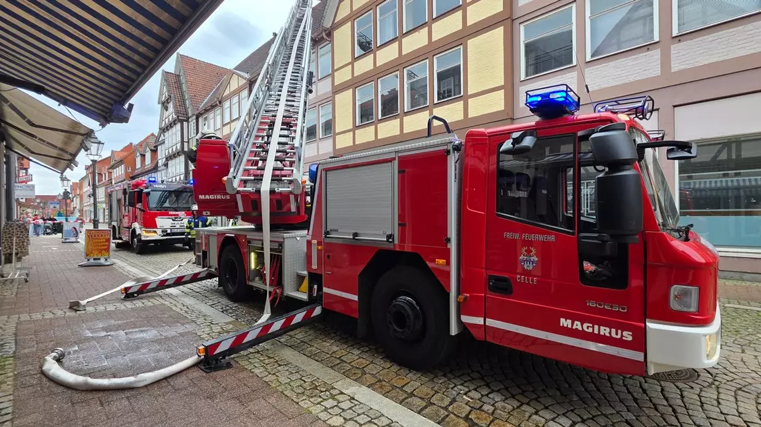 FW Celle: Rauchentwicklung in der Altstadt von Celle - Bild: presseportal.de