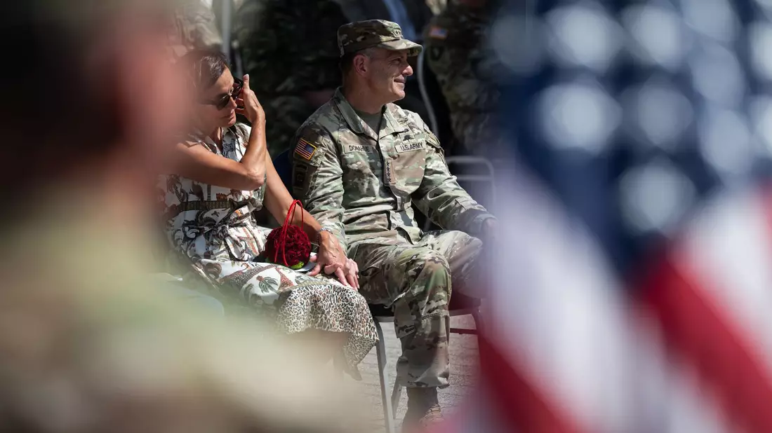 General Donahue gilt im US-Heer als beliebt.  - Bild: Hannes P. Albert/dpa
