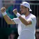 Auch Jan-Lennard Struff steht in Runde drei von Wimbledon. - Bild: Brian Inganga/AP/dpa