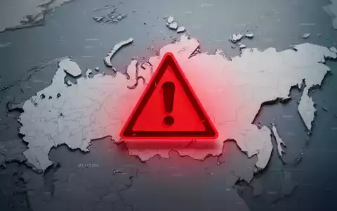 Eine stilisierte Karte Russlands mit einem deutlichen Warnsymbol oder einer roten Überlagerung, die Reisebeschränkungen und Gefahren darstellt. - Foto: über boerse-global.de