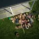 Fäkalien,Müll und 16 Kinder auf engstem Raum fanden die Behörden in diesem Holzhaus im US-Bundesstaat Ohio vor. - Bild: Carolyn Kaster/AP/dpa