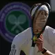 Alexander Zverev dominierte die Zweitrunden-Begegnung bis auf einen kurzen Wackler klar. - Bild: Maja Smiejkowska/AP/dpa