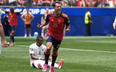 Oyarzabal erzielte das verdiente 1:0 für Spanien. - Foto: Jae C. Hong/AP/dpa