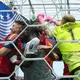Torwart Schlager stand gegen Spanien oft im Mittelpunkt. - Bild: Andre Penner/AP/dpa