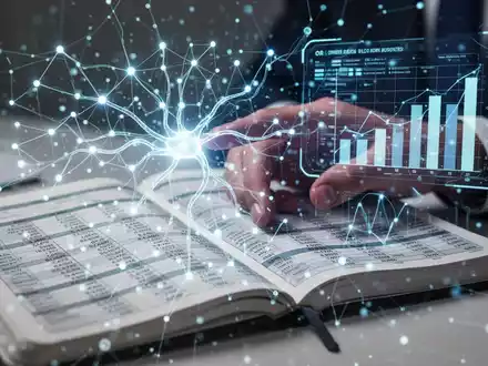 Eine futuristische, leuchtende neuronale Netzwerkschnittstelle über einem Hauptbuch mit Finanzdaten, die die KI-Integration in die Buchhaltung symbolisiert. - Foto: über boerse-global.de