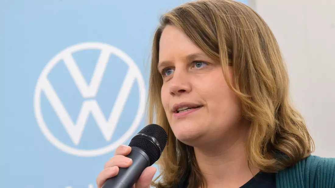 Hamburg gehört dem VW-Aufsichtsrat seit Ende 2022 an. (Archivbild) - Bild: Julian Stratenschulte/dpa