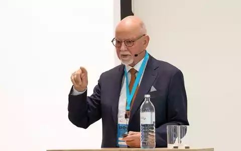 Sommerzeit, Urlaubszeit: Hygiene-Professor Martin Exner warnt vor Infektionsgefahr aus der Wasserleitung - Foto: presseportal.de