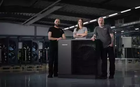 Stiebel Eltron startet breite Marketingkampagne inklusive TV-Spots / Echte Mitarbeiter mit ehrlichen Aussagen statt KI und Models - Foto: presseportal.de