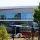 Warten auf die Entscheidung in der Bundestrainerfrage: der DFB in Frankfurt. - Bild: Florian Wiegand/dpa