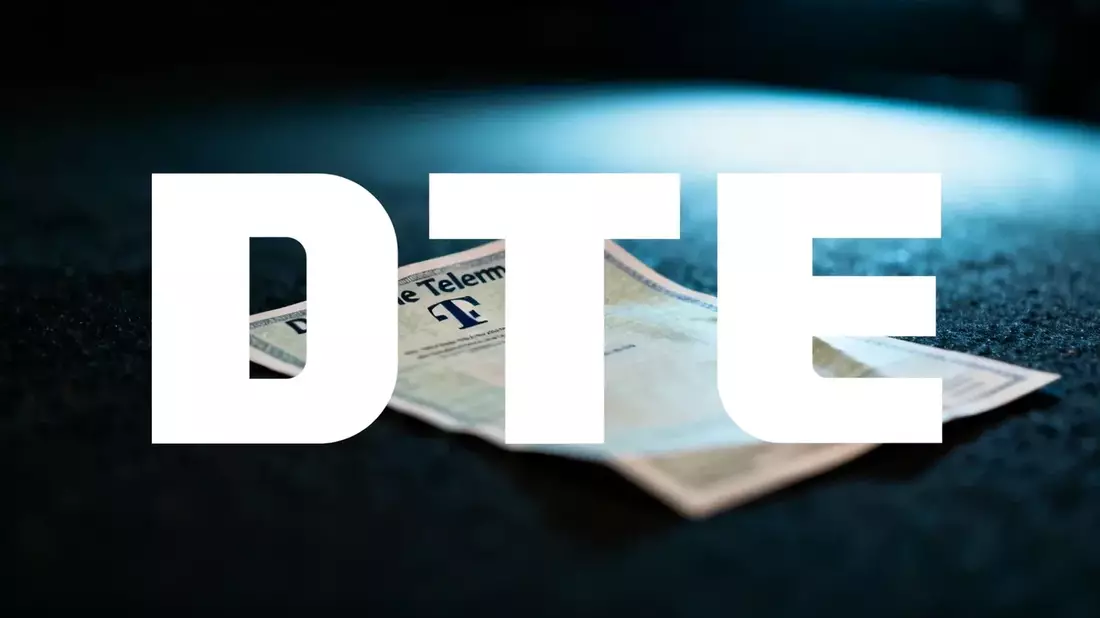 Deutsche Telekom: Cheap Valuation vs. Deep Correction Amid Merger and Satellite Threats