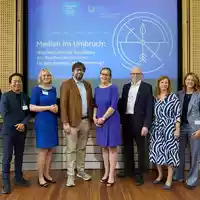 Medien im Umbruch: Zentrale Herausforderungen einer digitalen Kommunikationsordnung / Rechtssymposium von BLM und IUM eröffnet - Foto: presseportal.de