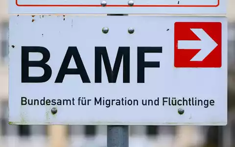 Die Zahl der Asylerstanträge war im ersten Halbjahr dieses Jahres deutlich niedriger als im Vorjahreszeitraum. (Symbolbild) - Foto: Patrick Pleul/dpa