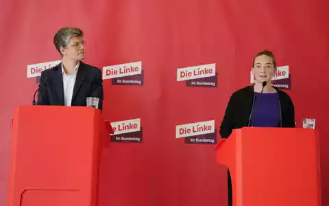 Linke-Politikerin Violetta Bock und Rechtsanwalt Johannes Franke in Berlin. Hat die Linke vor Gericht Erfolg? - Foto: Kay Nietfeld/dpa
