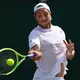 Mit seinem offensiven Spiel besiegte Jan-Lennard Struff den Top-Ten-Spieler Daniil Medwedew. - Bild: Ben Whitley/PA Wire/dpa