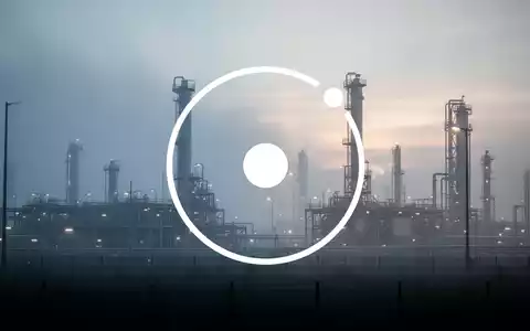 Abstrakte Darstellung des Wasserstoffenergiesektors mit unsicherer Stimmung, angedeuteter Industrieinfrastruktur in kühlen, gedämpften Tönen. - Foto: über boerse-global.de