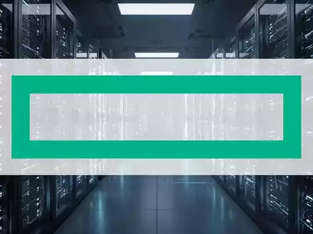 Abstrakte Darstellung einer modernen Computerinfrastruktur mit leuchtenden Server-Racks in einem kühlen, dunklen Rechenzentrum. - Foto: über boerse-global.de