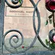 Blumen am Grabmal von Immanuel Kant zeugen von seiner anhaltenden Popularität. (Archivbild) - Bild: Andre Ballin/dpa