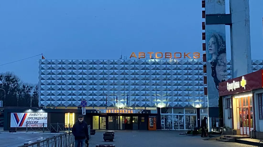 Die Architektur des modernen Kaliningrads ist stark sowjetisch geprägt. Nach Beginn des Kriegs gegen die Ukraine wurde die Region Kaliningrad auch wieder stark militärisch. (Archivbild) - Bild: Andre Ballin/dpa