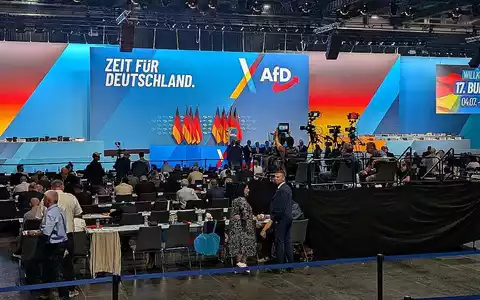 AfD-Parteitag am 04.07.2026 - Foto: via dts Nachrichtenagentur