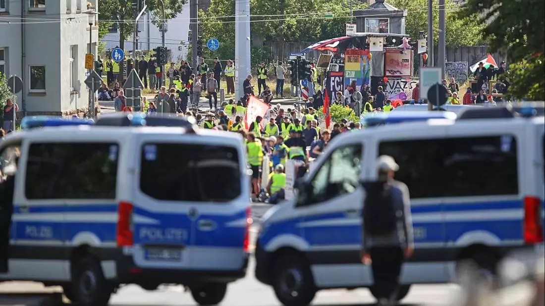 Vereinzelte Ausschreitungen bei Anti-AfD-Protesten in Erfurt
