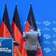 AfD-Parteitag hat trotz Blockaden pünktlich begonnen.  - Bild: Martin Schutt/dpa