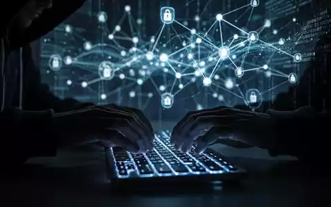 Nahaufnahme von Händen, die auf einer Tastatur tippen, mit abstrakten digitalen Netzwerkelementen im Hintergrund, die Cybersicherheit symbolisieren. - Foto: über boerse-global.de