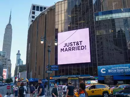 Taylor Swift und Travis Kelce sind verheiratet.  - Foto: Ryan Murphy/AP/dpa