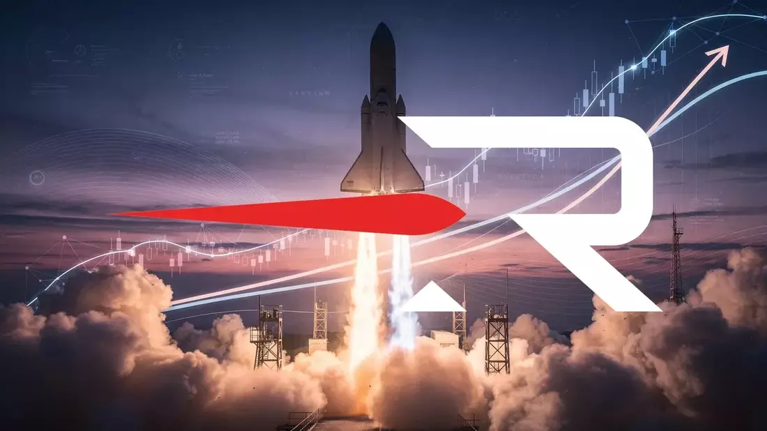 Rocket Lab Stock at Crossroads: Neutron Risks vs SpaceX Competition
