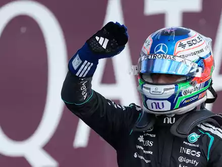 Kimi Antonelli startet in Silverstone von Rang eins. - Foto: Darko Bandic/AP/dpa
