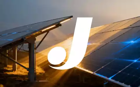 Abstrakte Darstellung der Solarindustrie mit Fokus auf technologischen Fortschritt und Effizienz durch moderne Formen und Lichtstrahlen. - Foto: über boerse-global.de