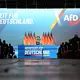 Die AfD tagt in der weiträumig abgesperrten Messe Erfurt. - Bild: Katharina Kausche/dpa