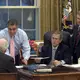 Bush im Oval Office (Archivbild). - Bild: picture alliance / dpa