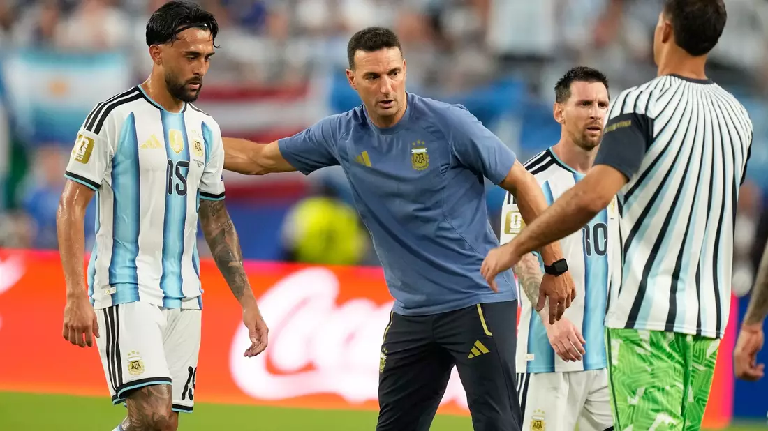 Argentiniens Trainer Lionel Scaloni. - Bild: Rebecca Blackwell/AP/dpa