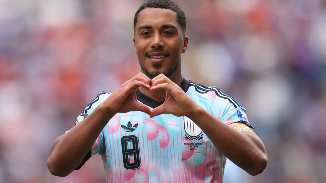 Nicht De Bruyne oder Courtois wurde Kapitän, sondern Tielemans.  - Bild: Manu Fernandez/AP/dpa