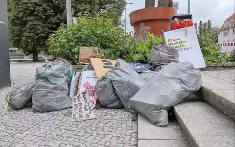 Überreste von Anti-AfD-Demo vom Vortag am 05.07.2026 - Foto: via dts Nachrichtenagentur